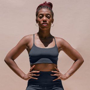 NWOT Girlfriend Collective Juliet sports bra in midnight